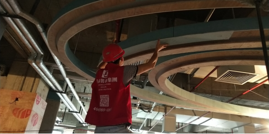 装修中的人